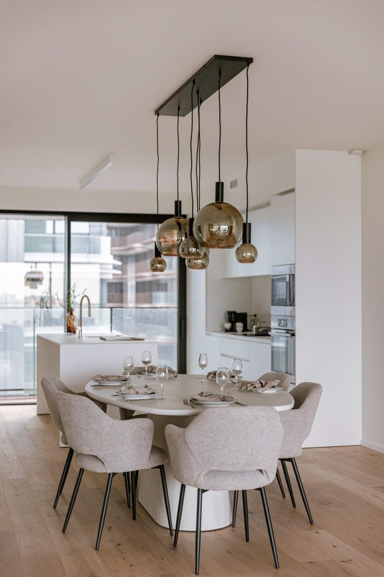 Huswell - New Overlooking The Yacht Harbor With Parking Appartement *