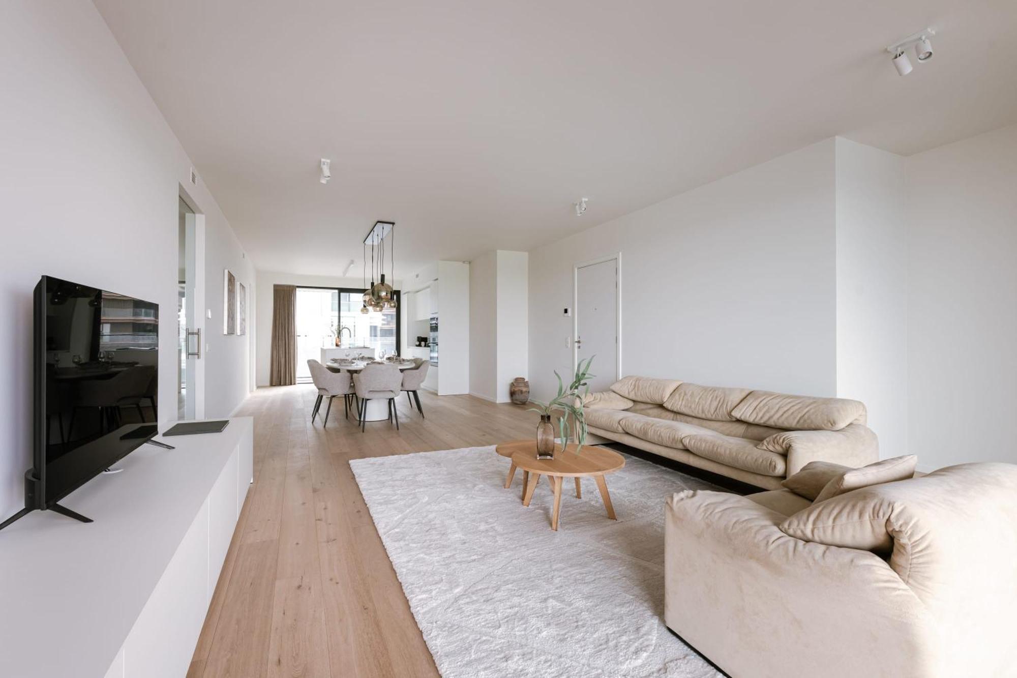 Huswell - New Overlooking The Yacht Harbor With Parking Appartement *
